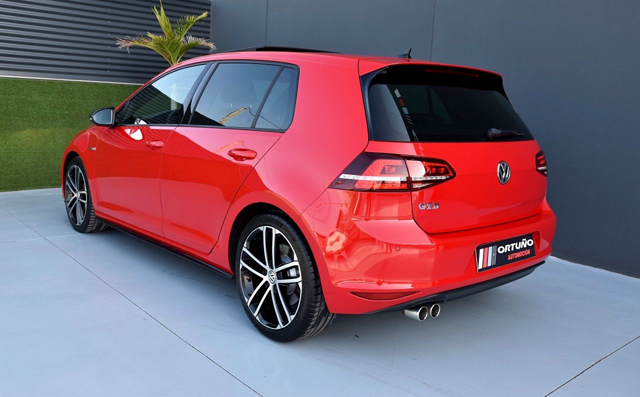 Foto Volkswagen Golf 45