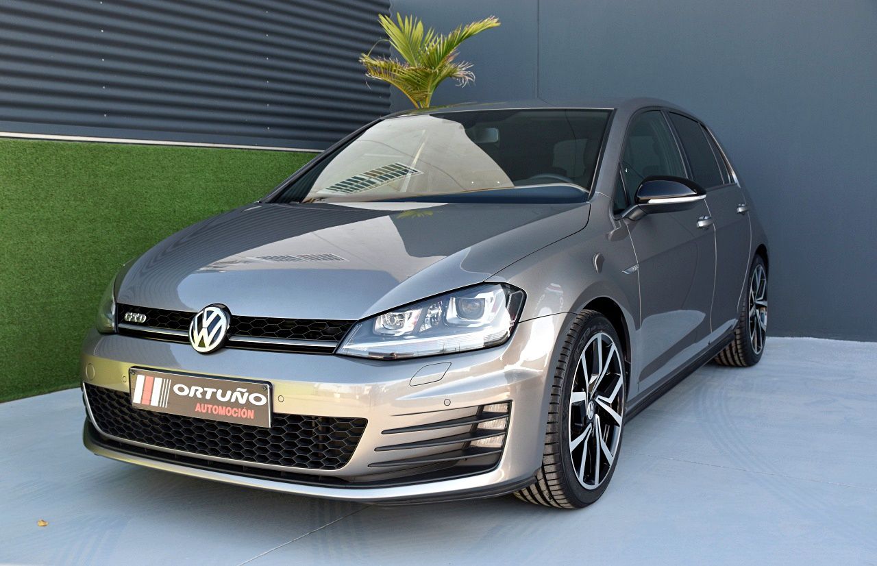 Foto Volkswagen Golf 14