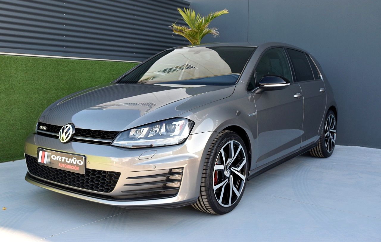 Foto Volkswagen Golf 15