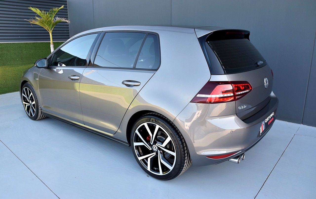 Foto Volkswagen Golf 42