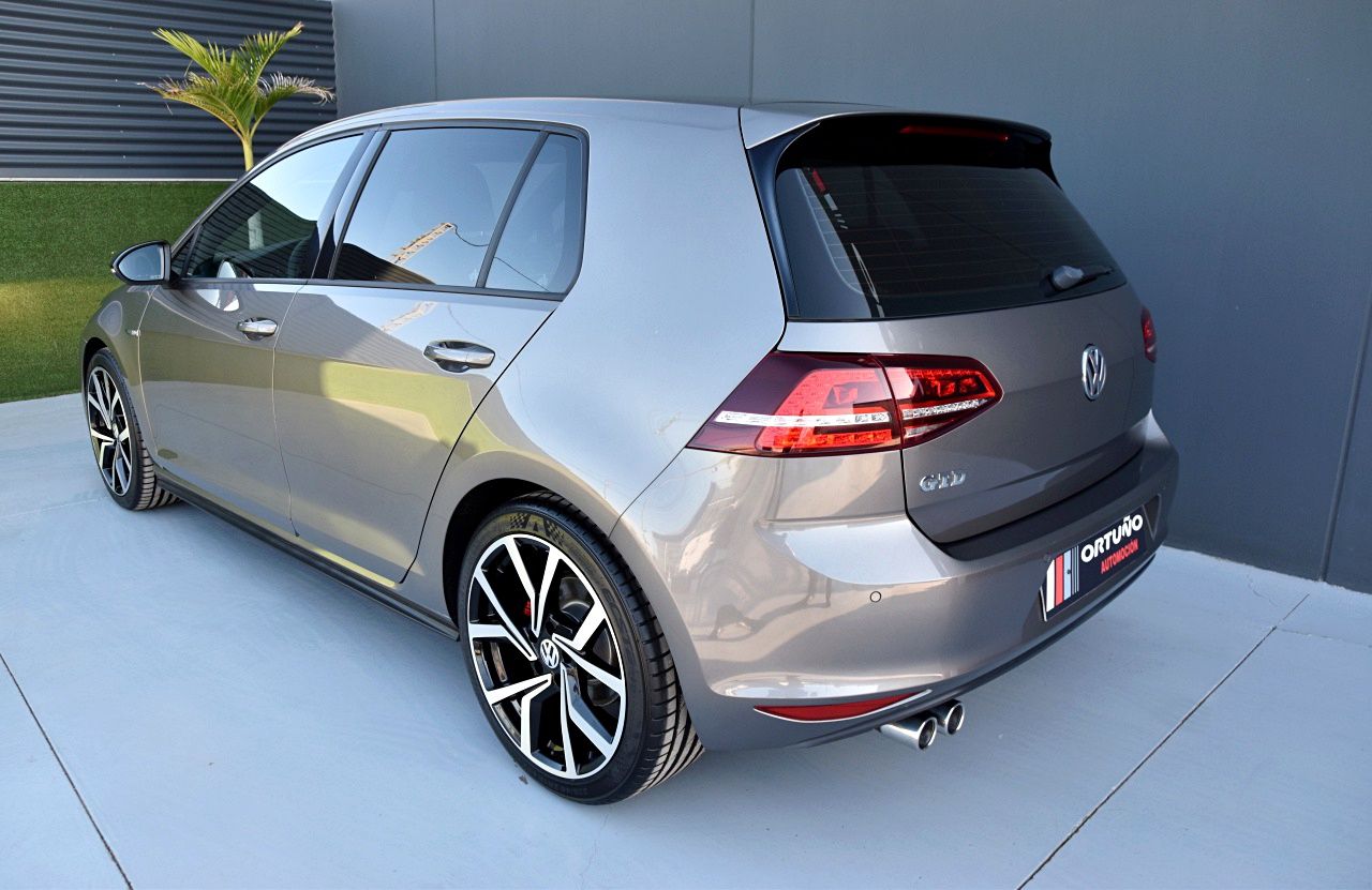 Foto Volkswagen Golf 43