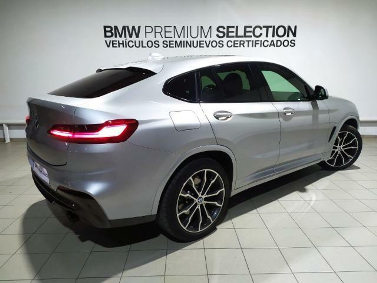 Foto BMW X4 4