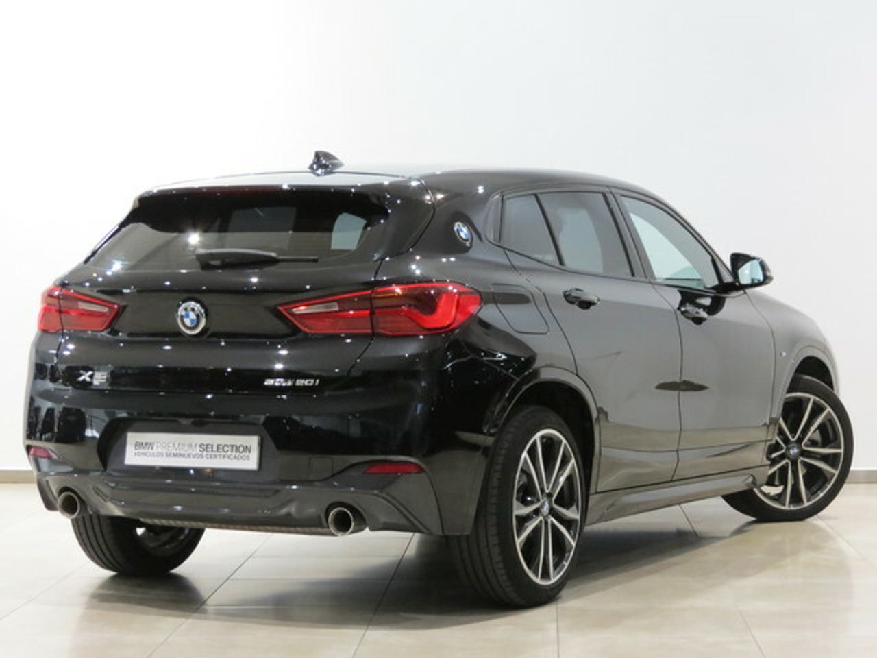 Foto BMW X2 4