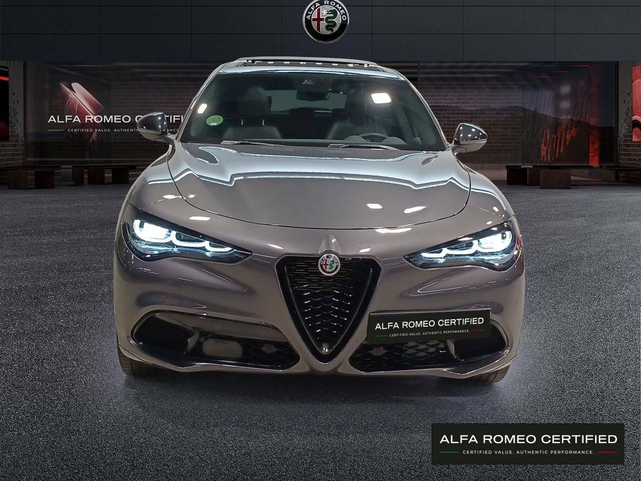 Foto Alfa Romeo Stelvio 2