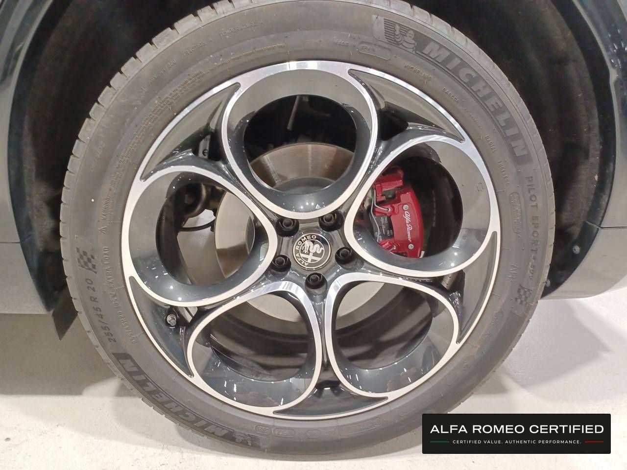 Foto Alfa Romeo Stelvio 11