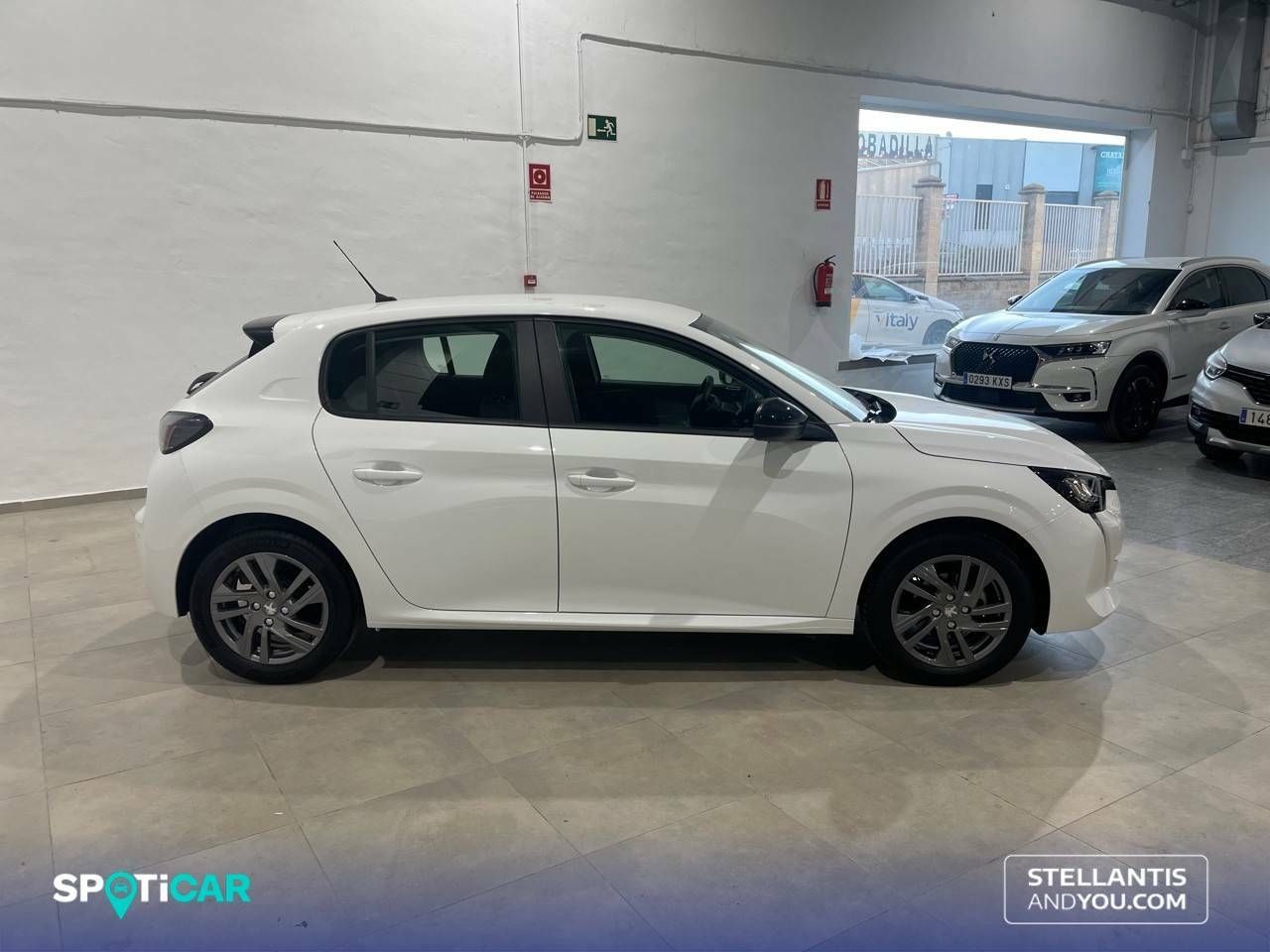 Foto Peugeot 208 4