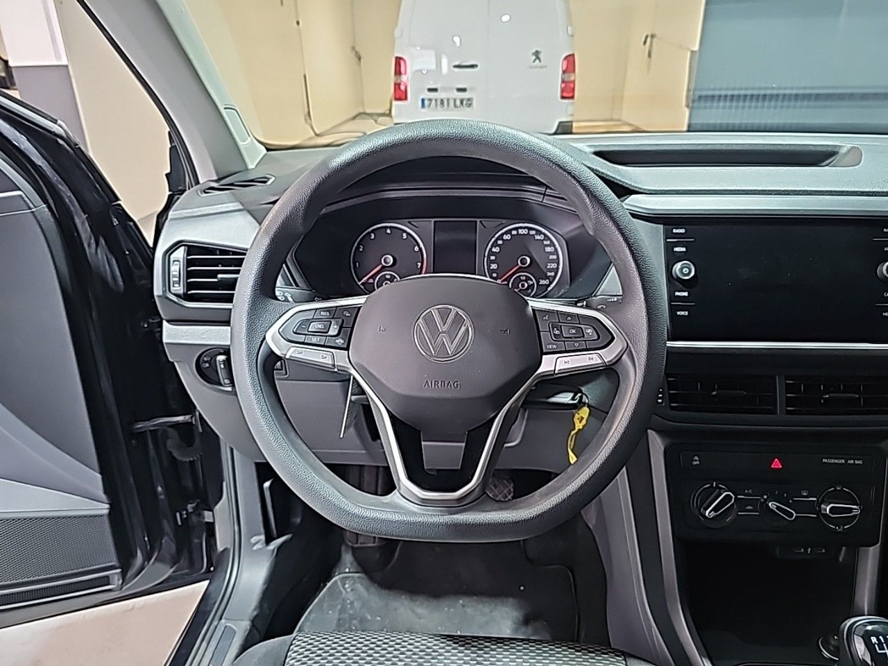 Foto Volkswagen T-Cross 11