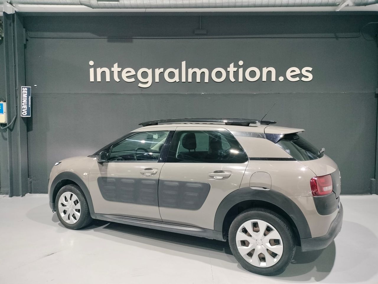 Foto Citroën C4 Cactus 13