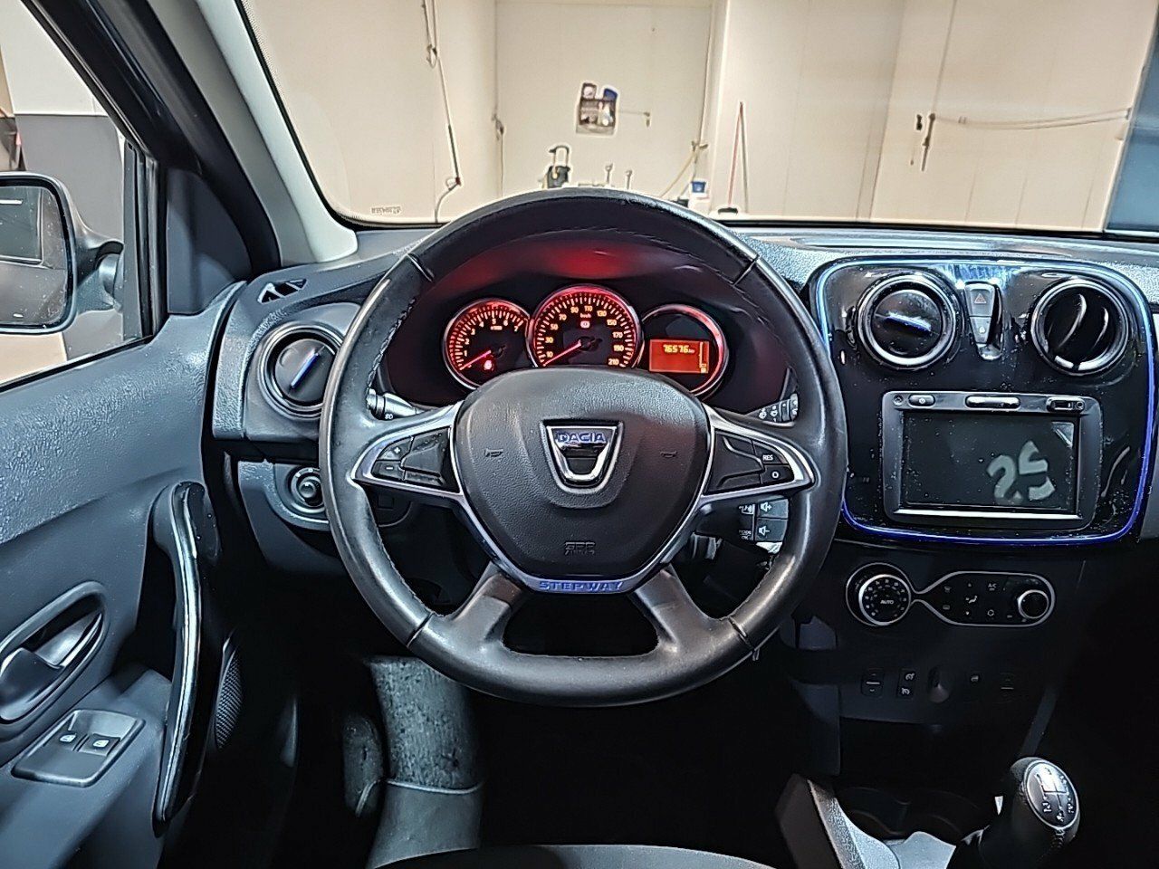 Foto Dacia Sandero 11