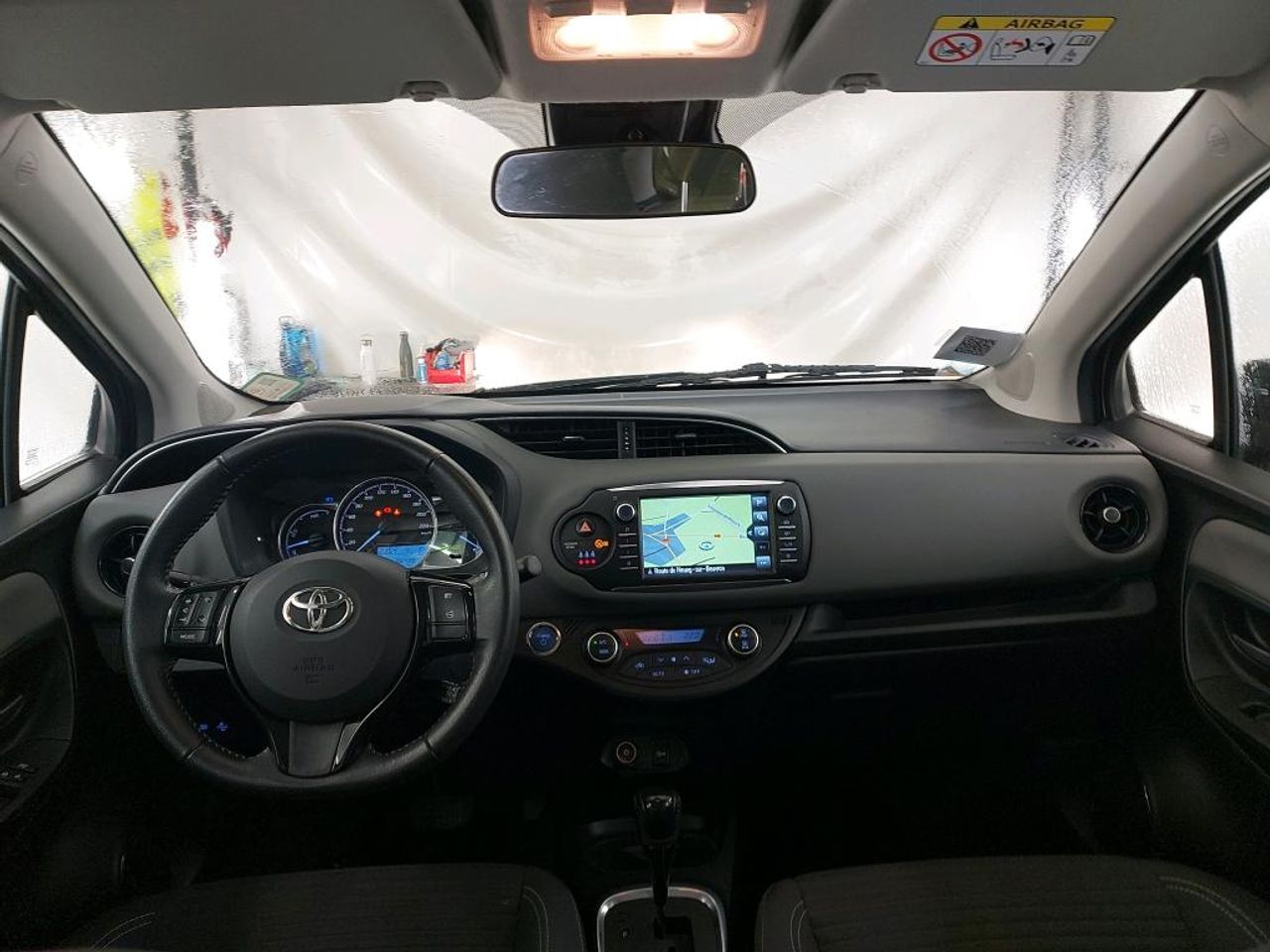 Foto Toyota Yaris 8