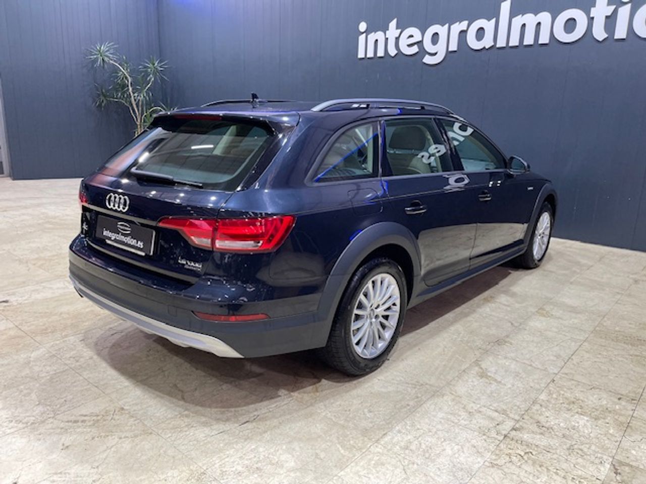 Foto Audi A4 Allroad Quattro 8