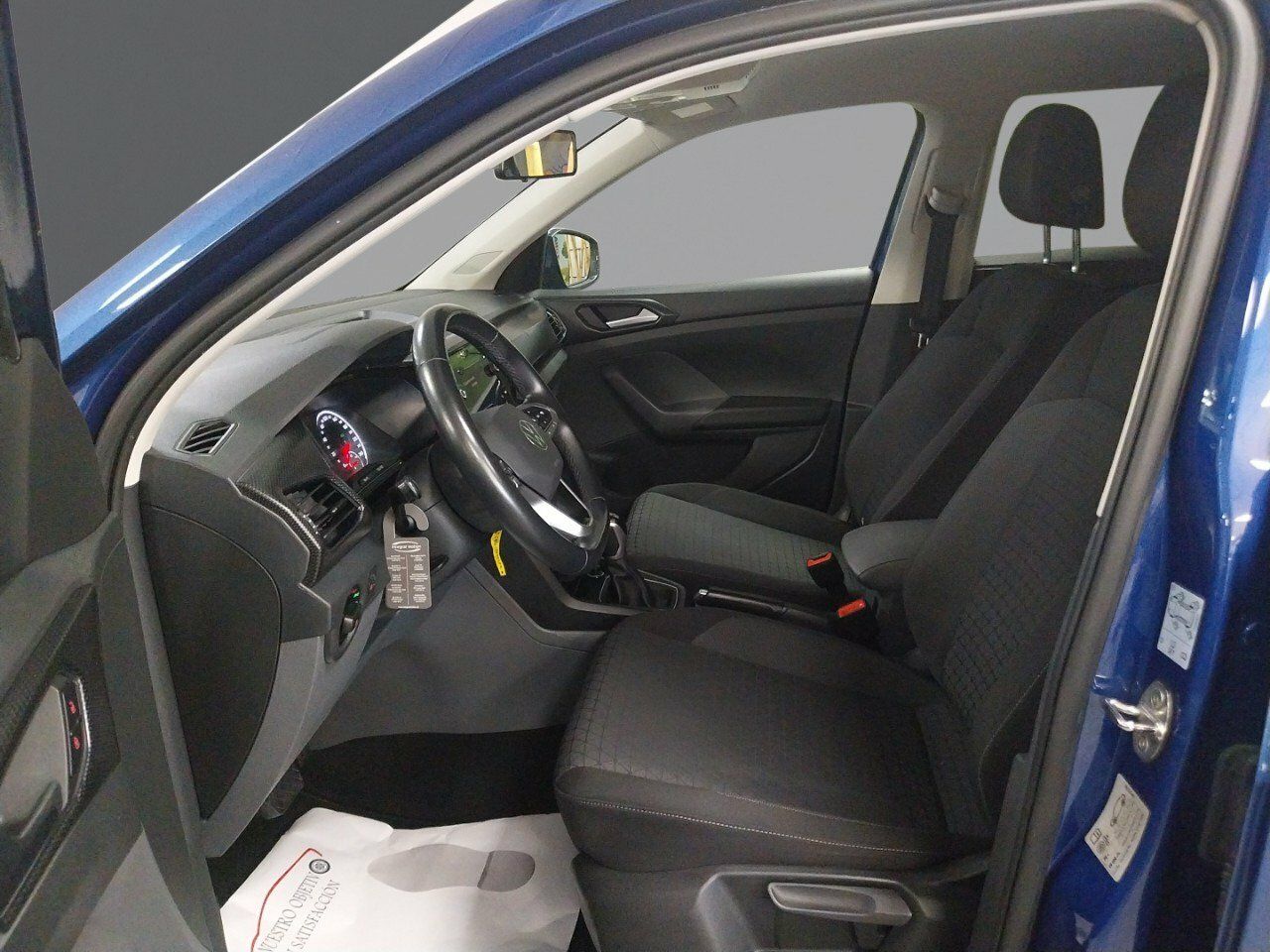 Foto Volkswagen T-Cross 6