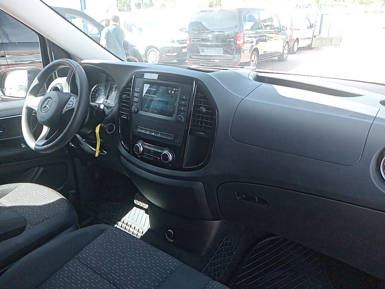 Foto Mercedes-Benz Vito 12