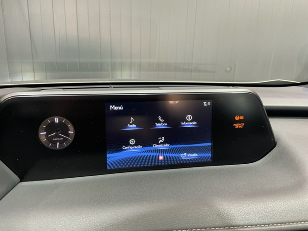 Foto Lexus UX 38