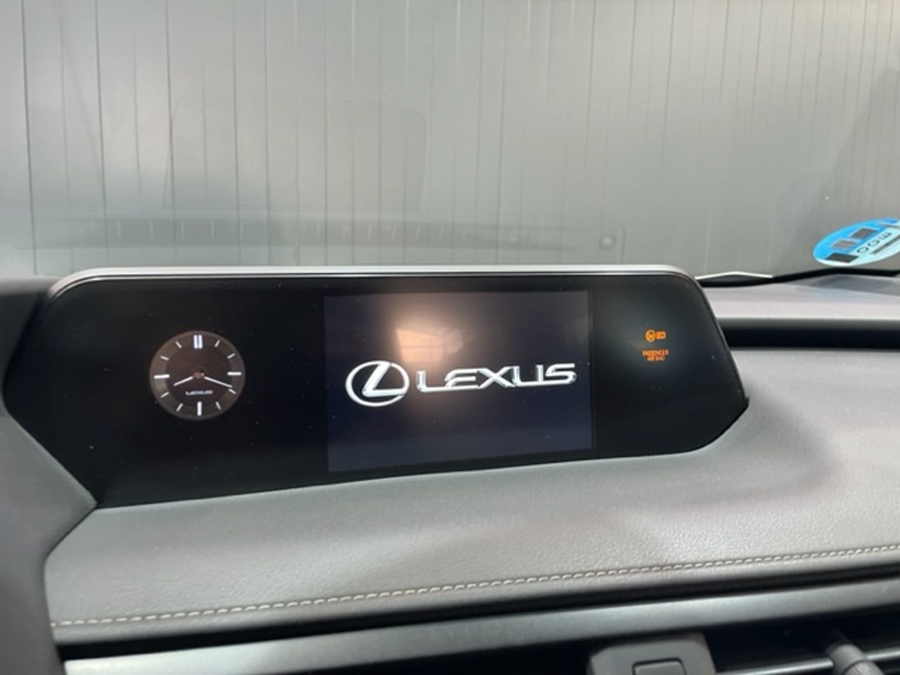 Foto Lexus UX 27