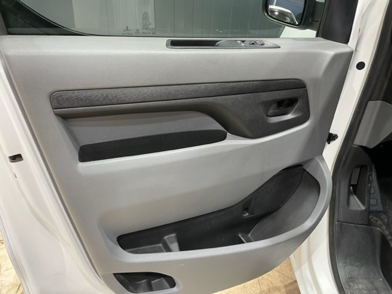 Foto Opel Vivaro 14