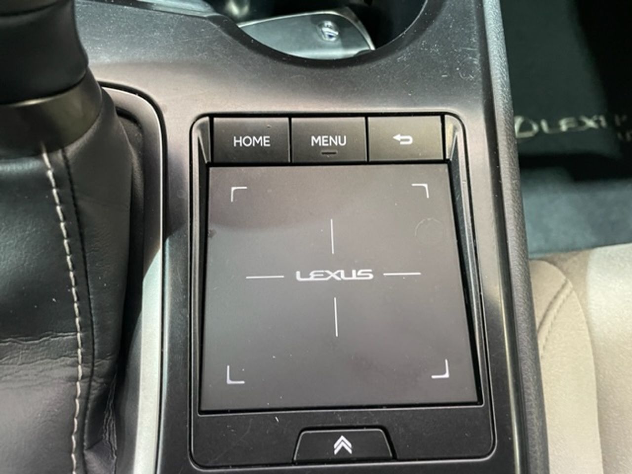 Foto Lexus UX 41