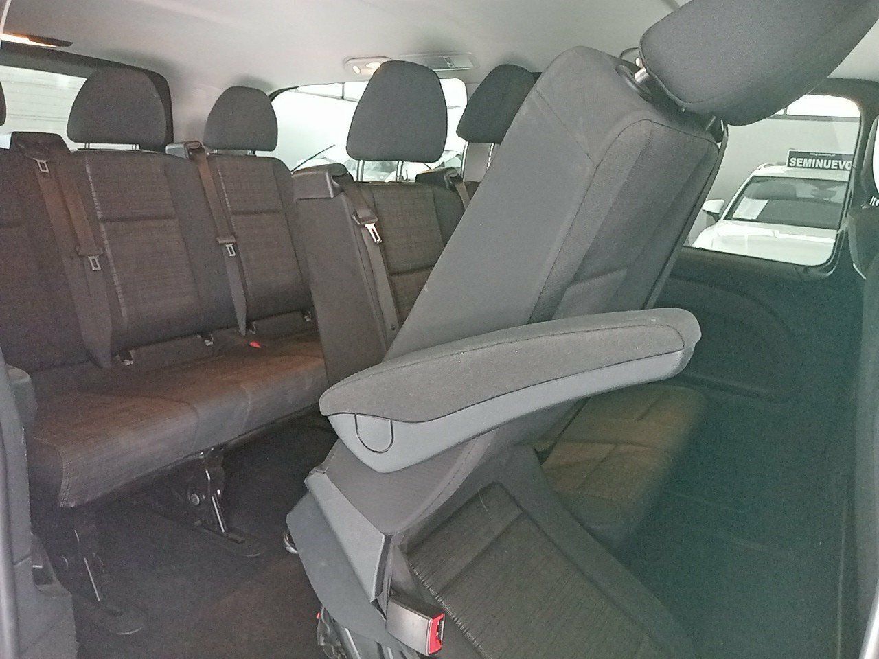 Foto Mercedes-Benz Vito 21