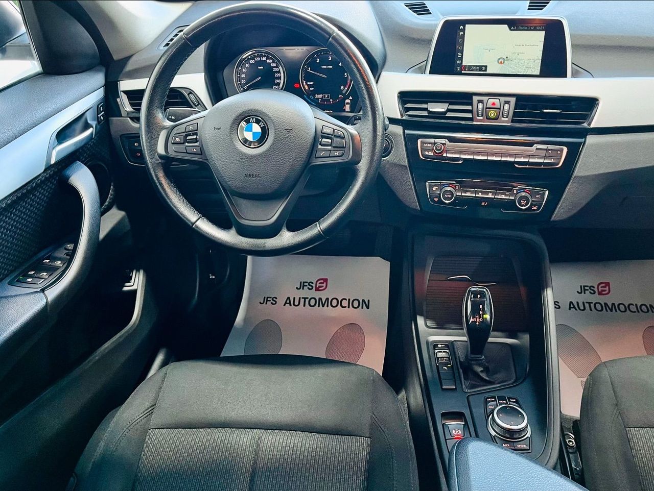 Foto BMW X1 9