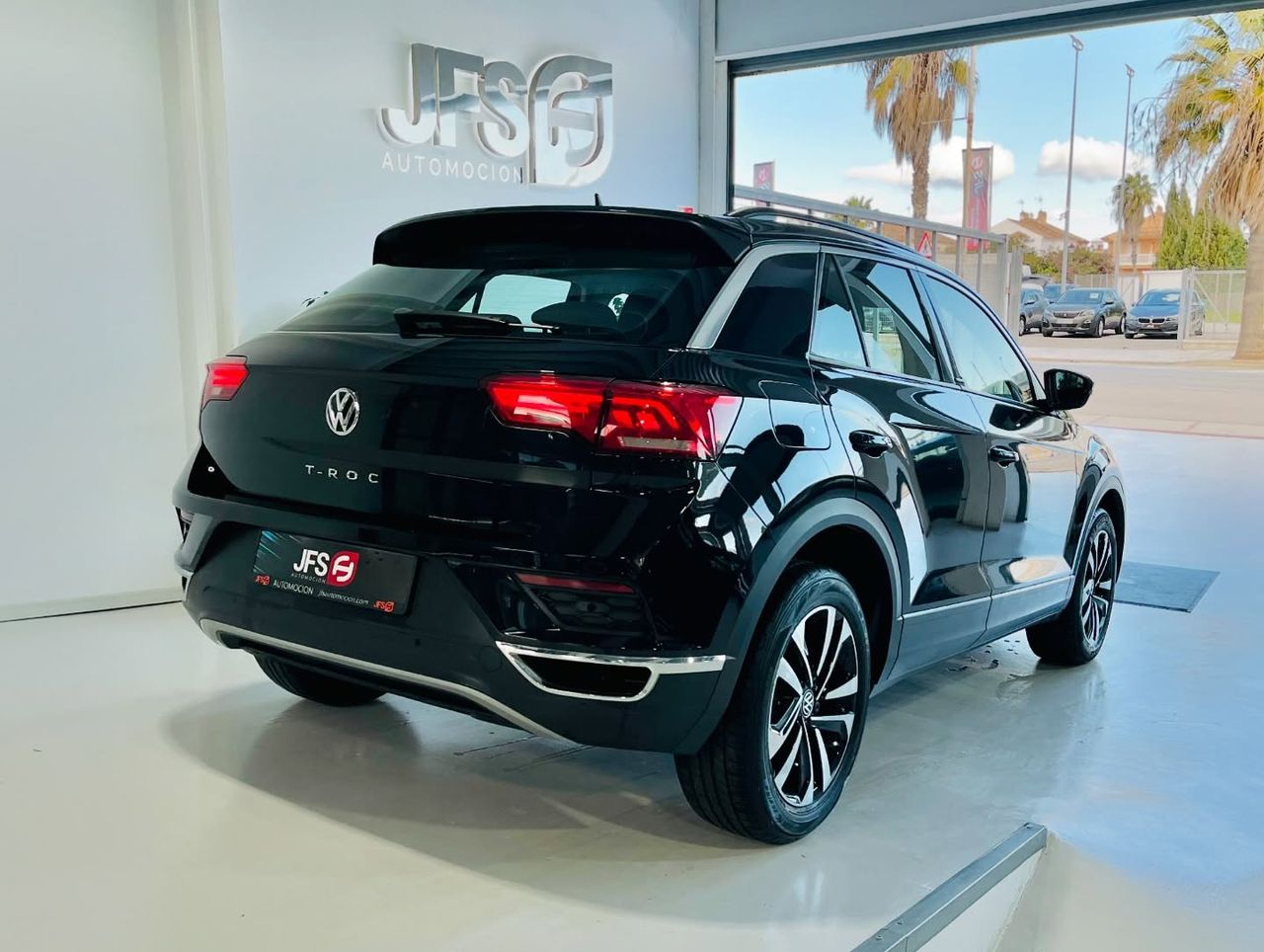 Foto Volkswagen T-Roc 5