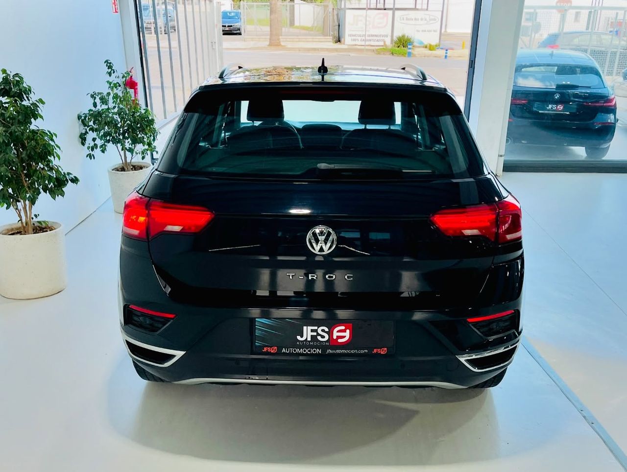 Foto Volkswagen T-Roc 6