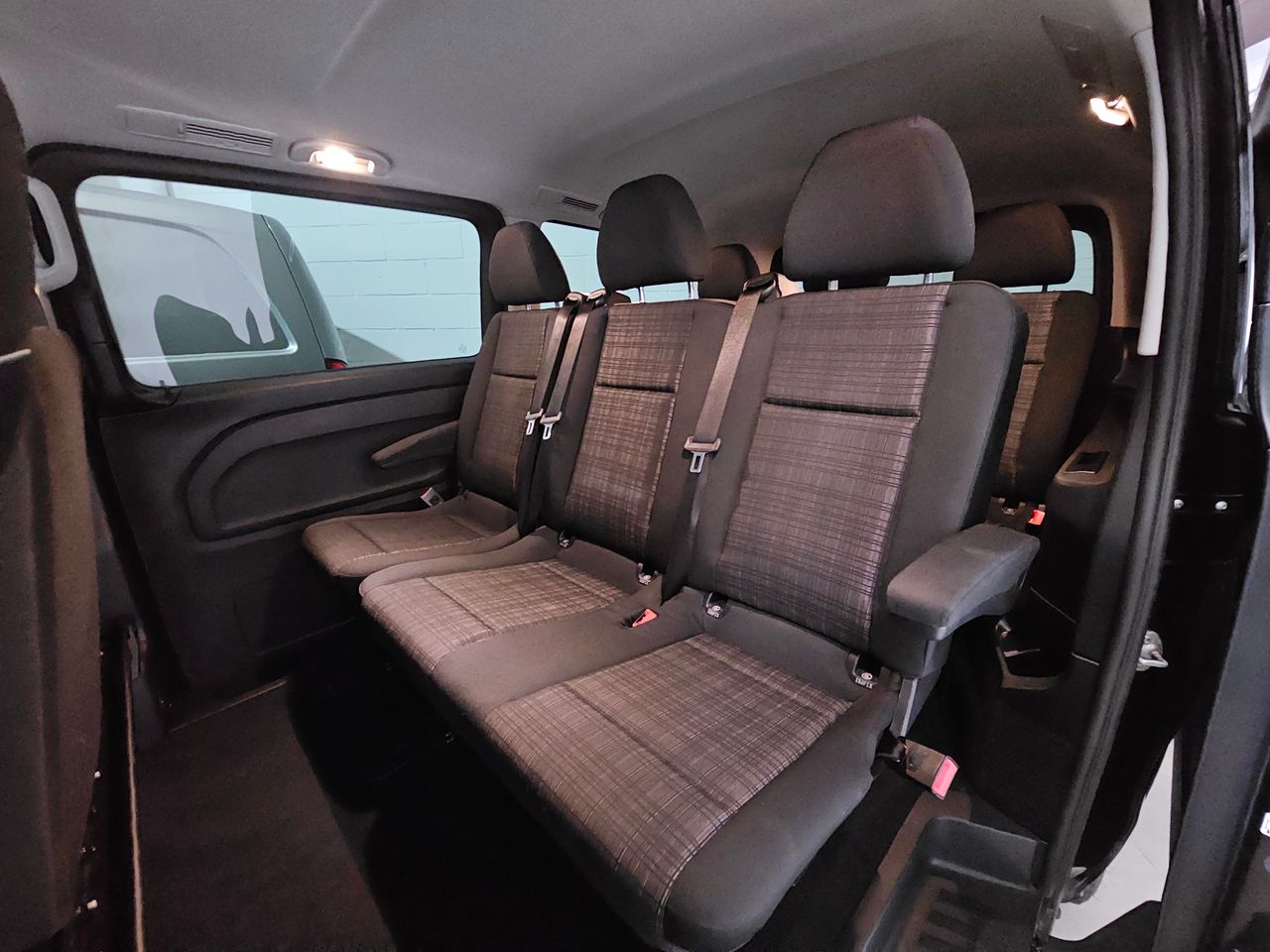 Foto Mercedes-Benz Vito 16