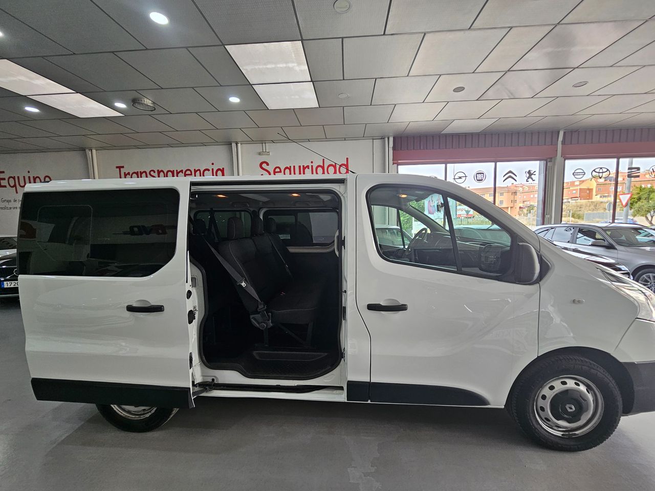 Foto Renault Trafic 8