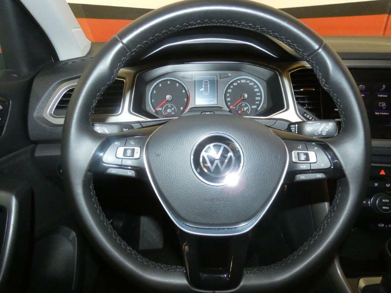 Foto Volkswagen T-Roc 9