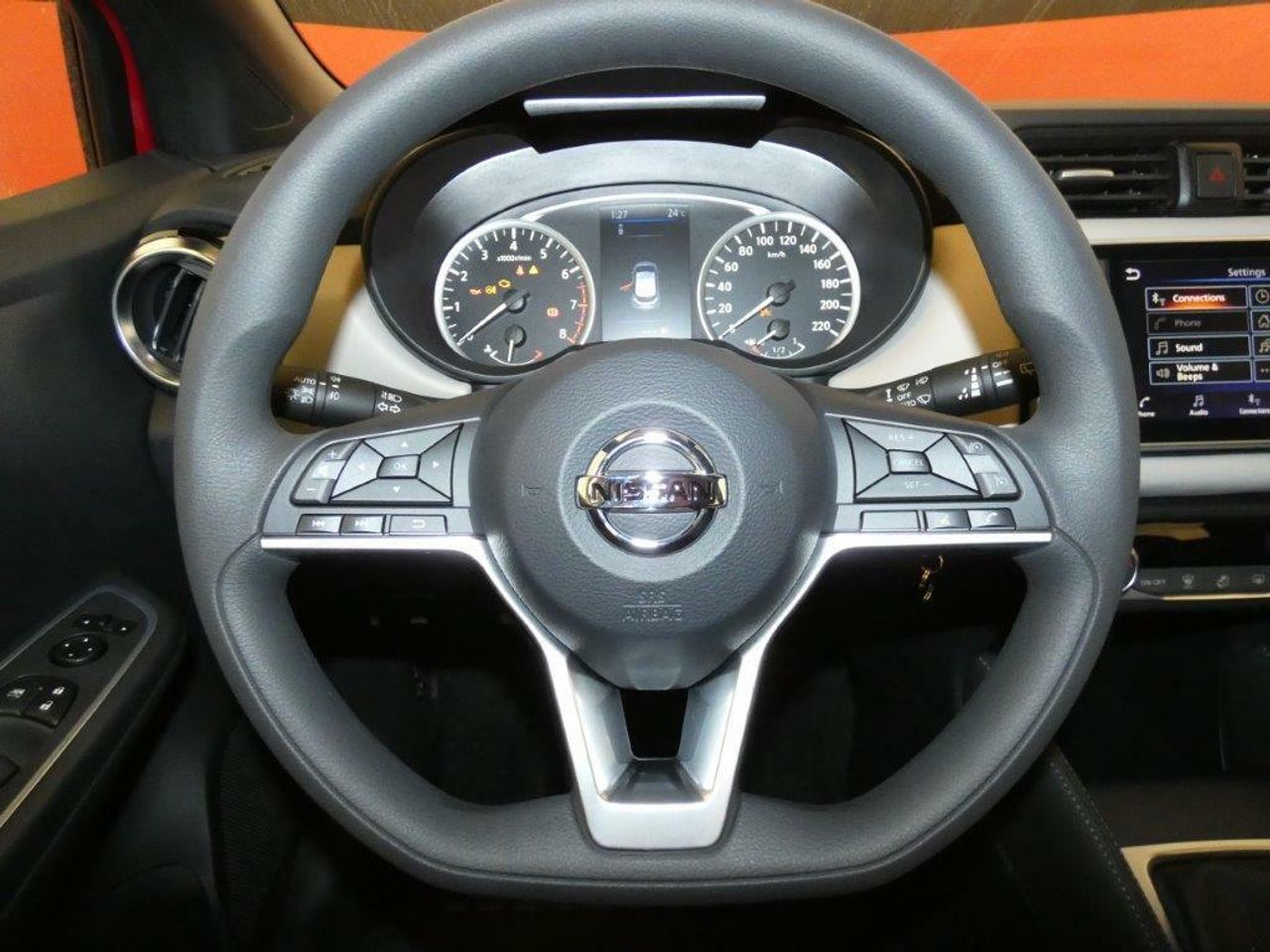 Foto Nissan Micra 9