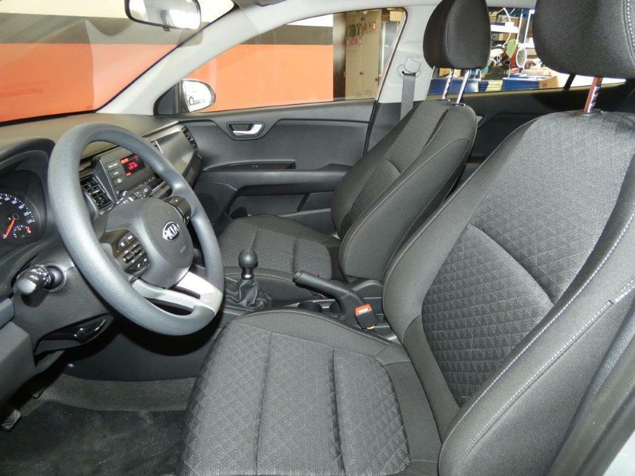 Foto Kia Rio 13