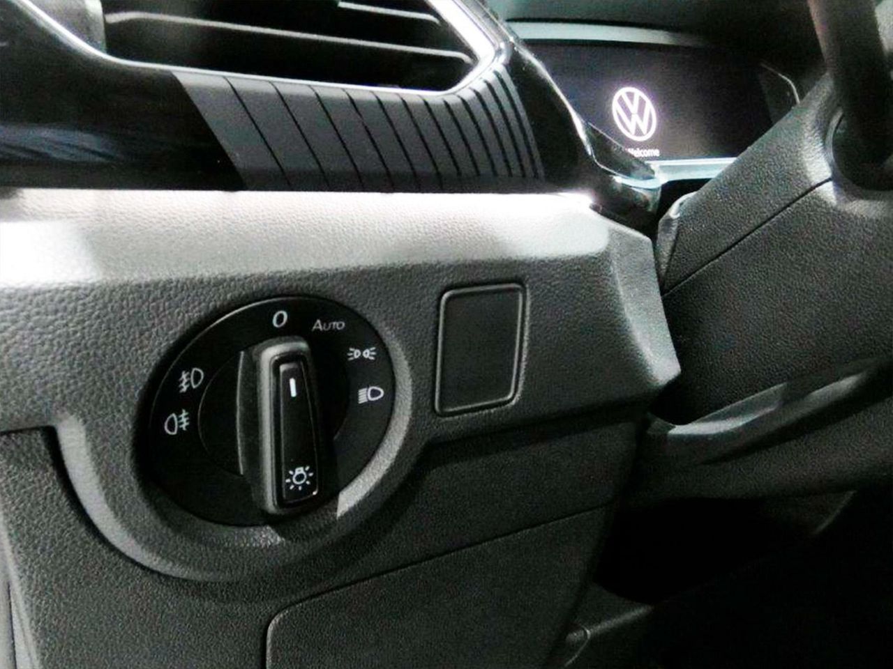 Foto Volkswagen T-Cross 16