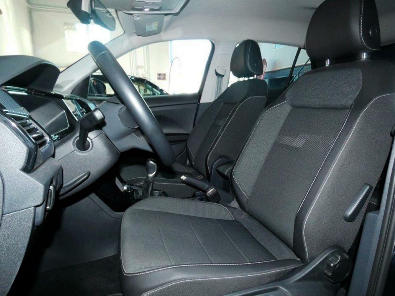 Foto Volkswagen T-Cross 19