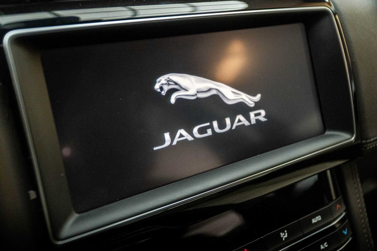 Foto Jaguar F-Pace 16