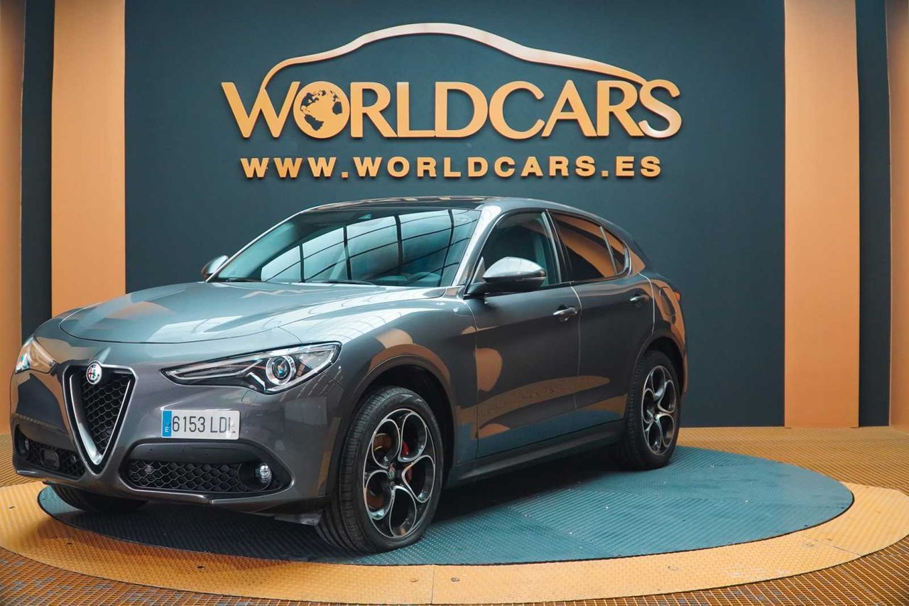 Foto Alfa Romeo Stelvio 1