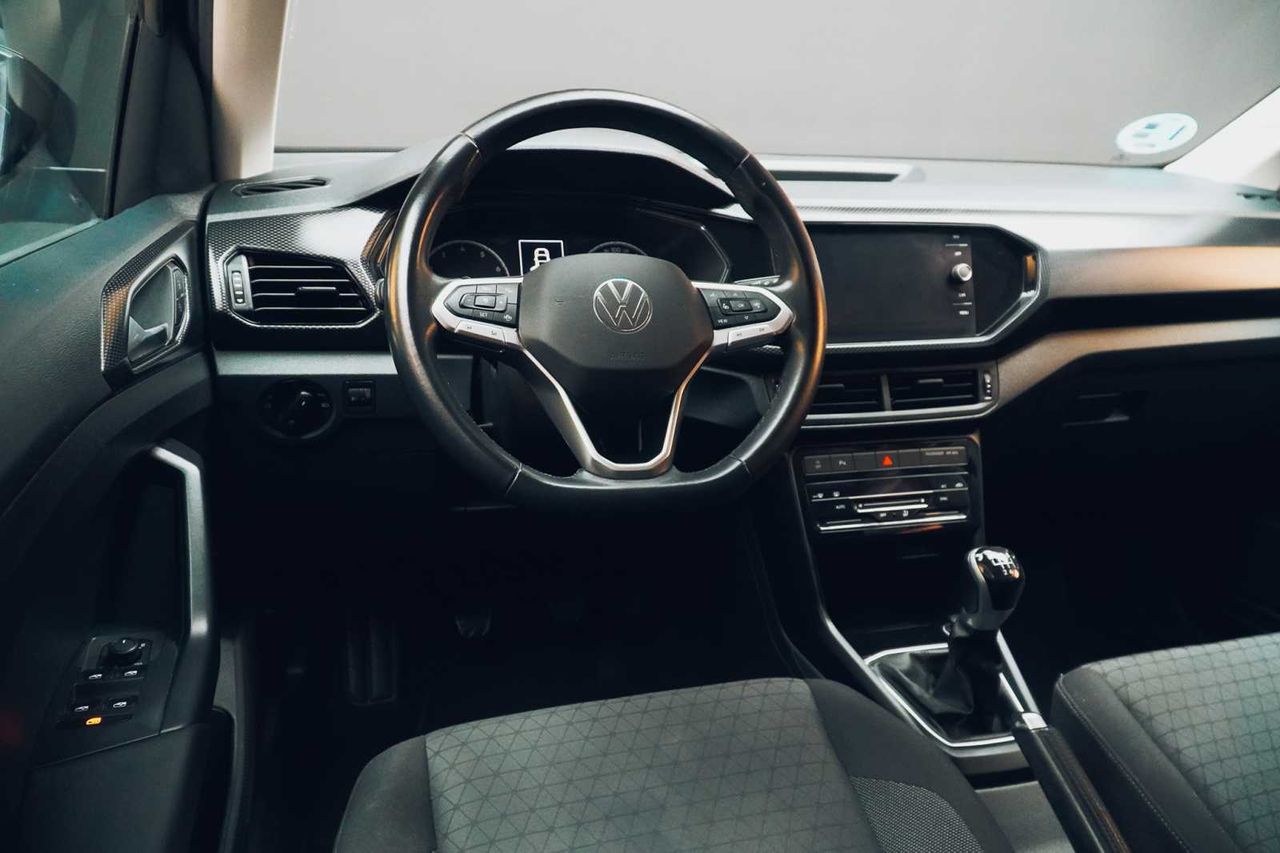 Foto Volkswagen T-Cross 15