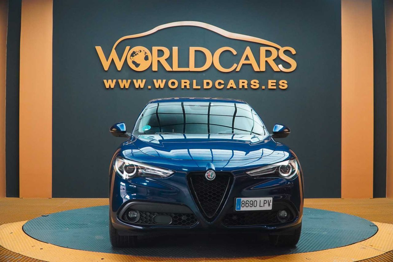 Foto Alfa Romeo Stelvio 2