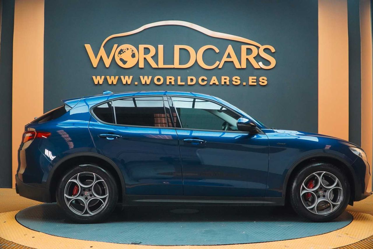 Foto Alfa Romeo Stelvio 4