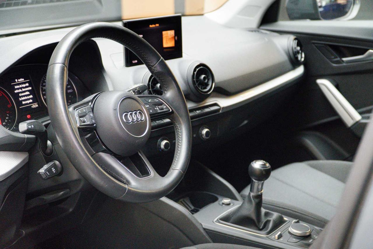 Foto Audi Q2 10