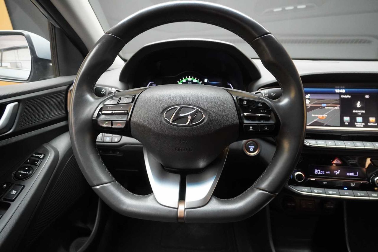 Foto Hyundai IONIQ 17