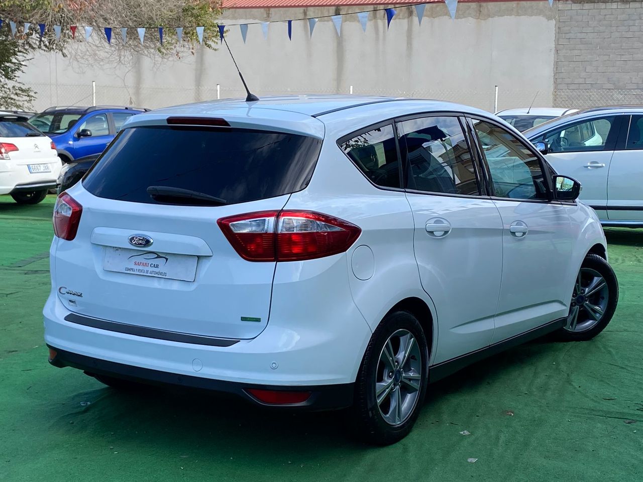 Foto Ford C-Max 17