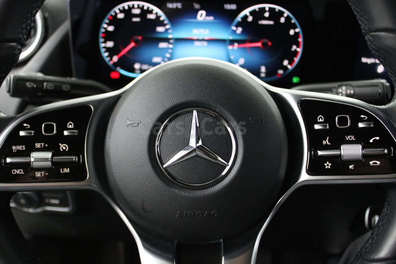 Foto Mercedes-Benz Clase GLA 4