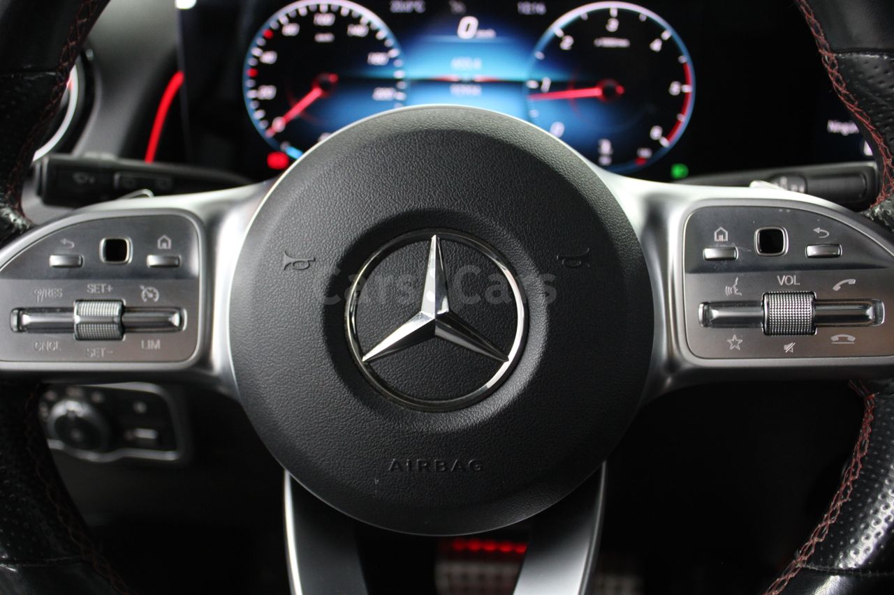 Foto Mercedes-Benz Clase GLB 4