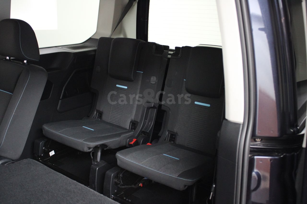 Foto Ford Tourneo Connect 18