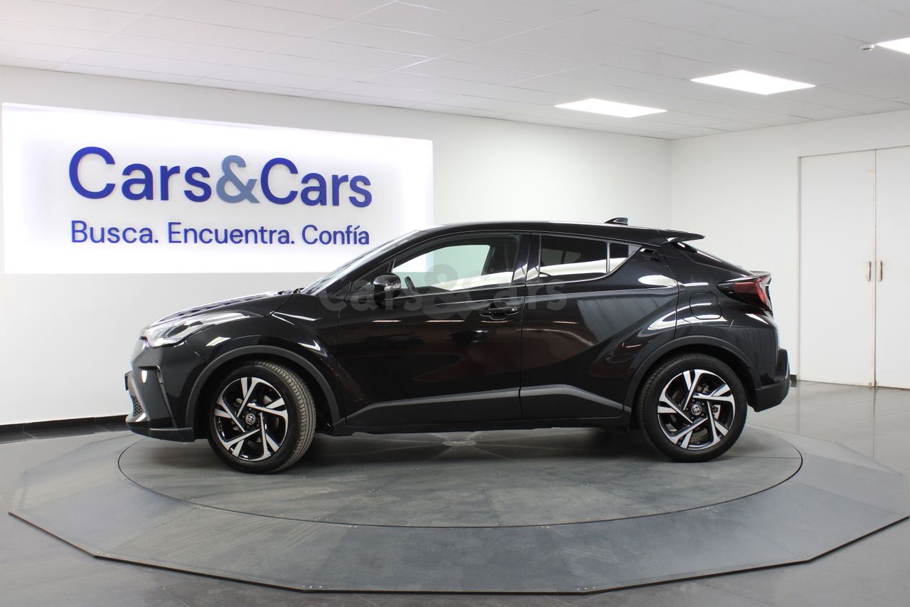 Foto Toyota C-HR 28