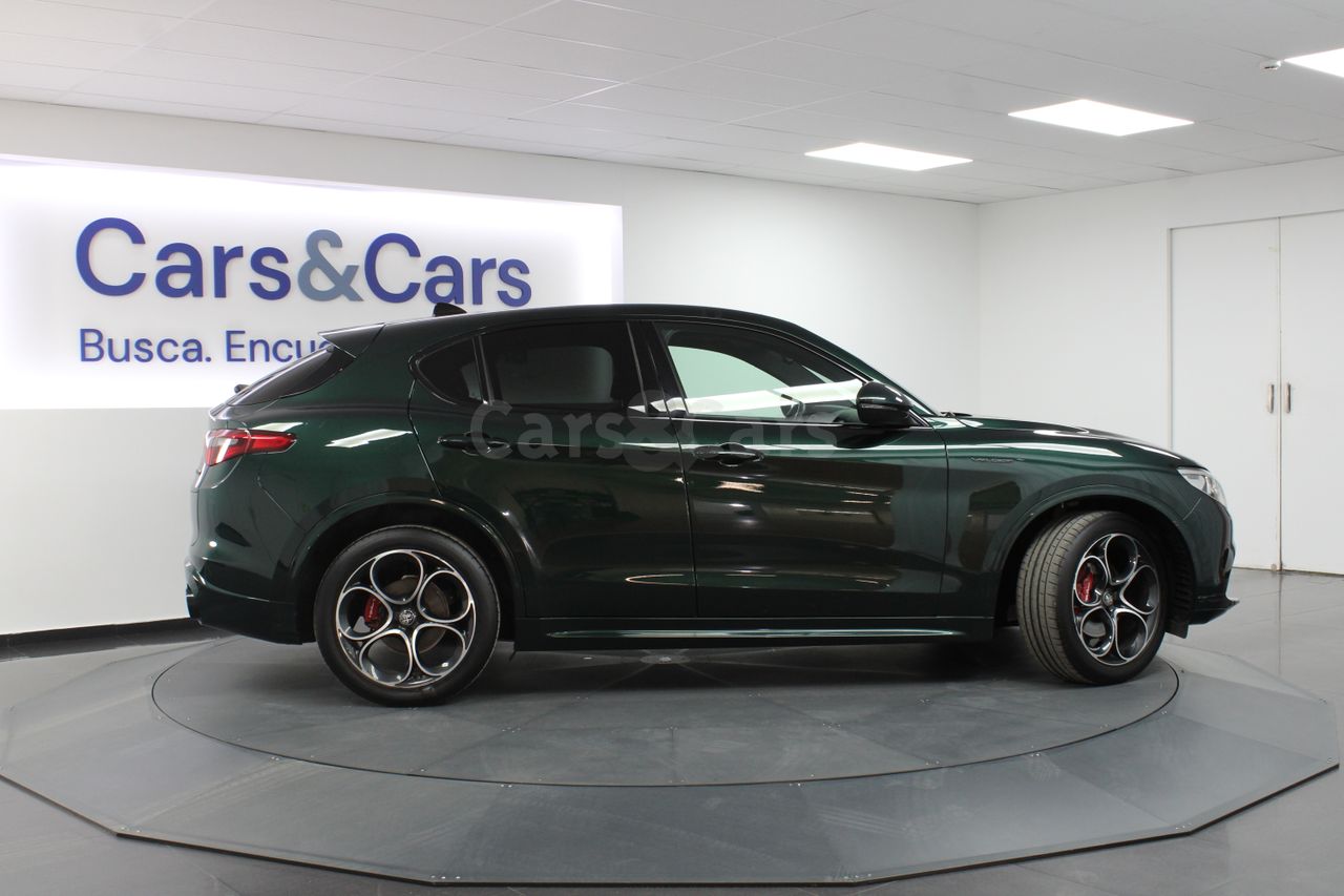 Foto Alfa Romeo Stelvio 34