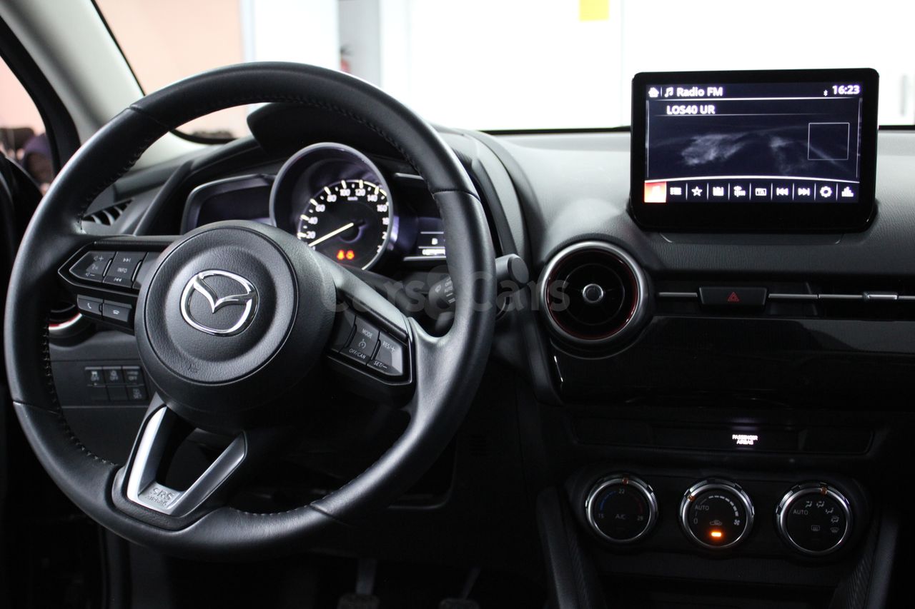 Foto Mazda Mazda2 3