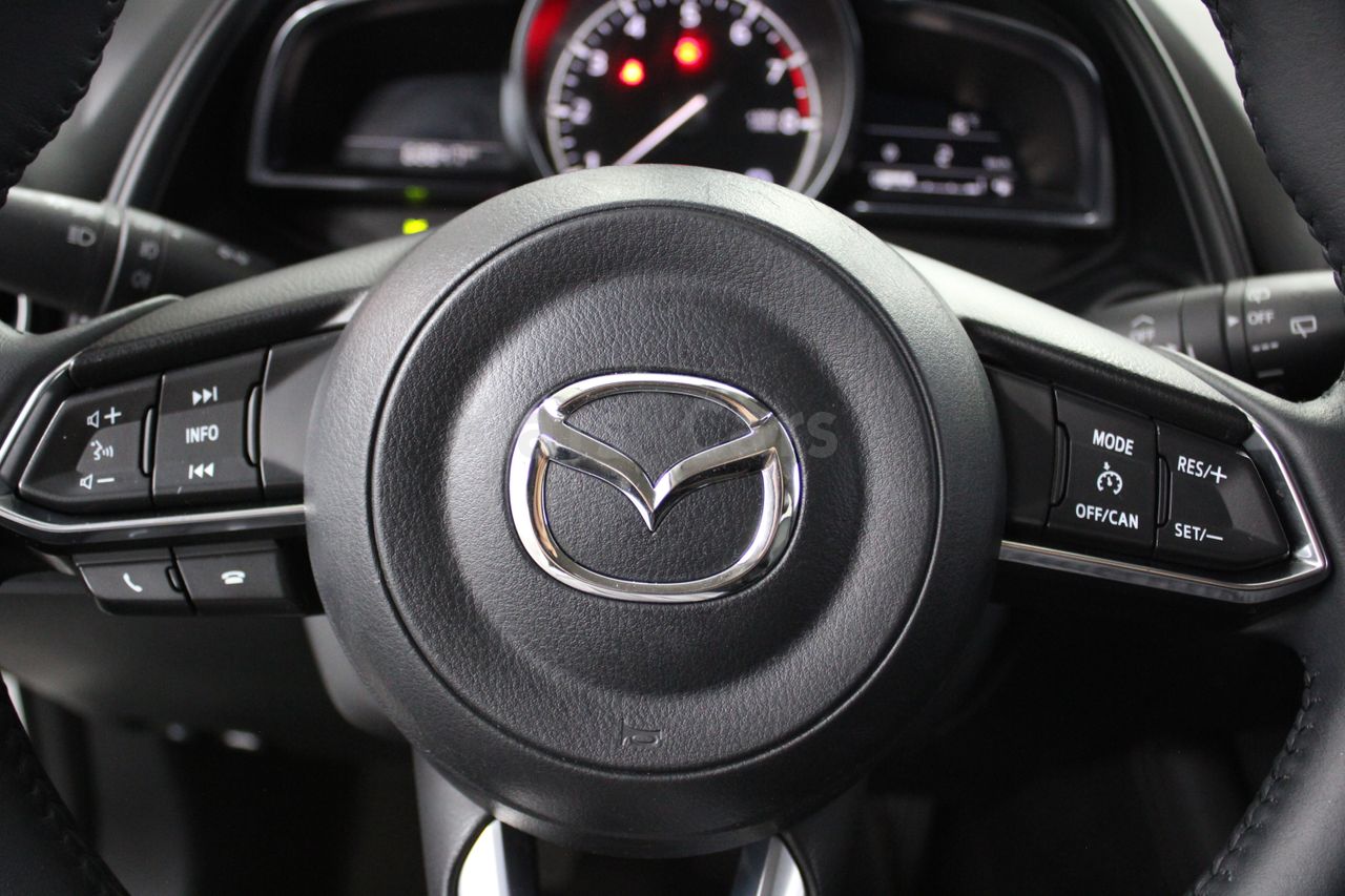 Foto Mazda CX-3 4