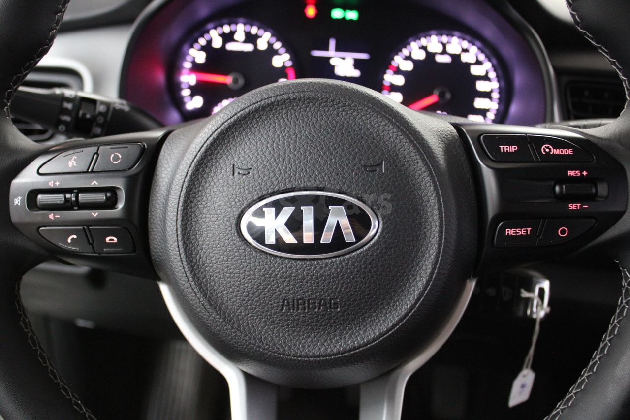 Foto Kia Stonic 4