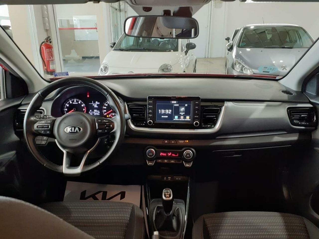 Foto Kia Stonic 11