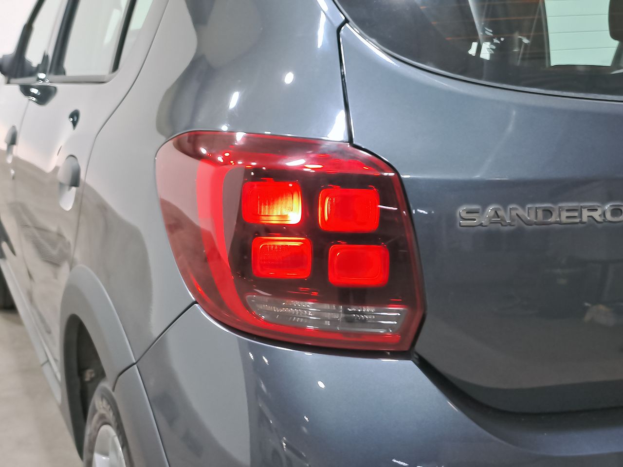 Foto Dacia Sandero 25